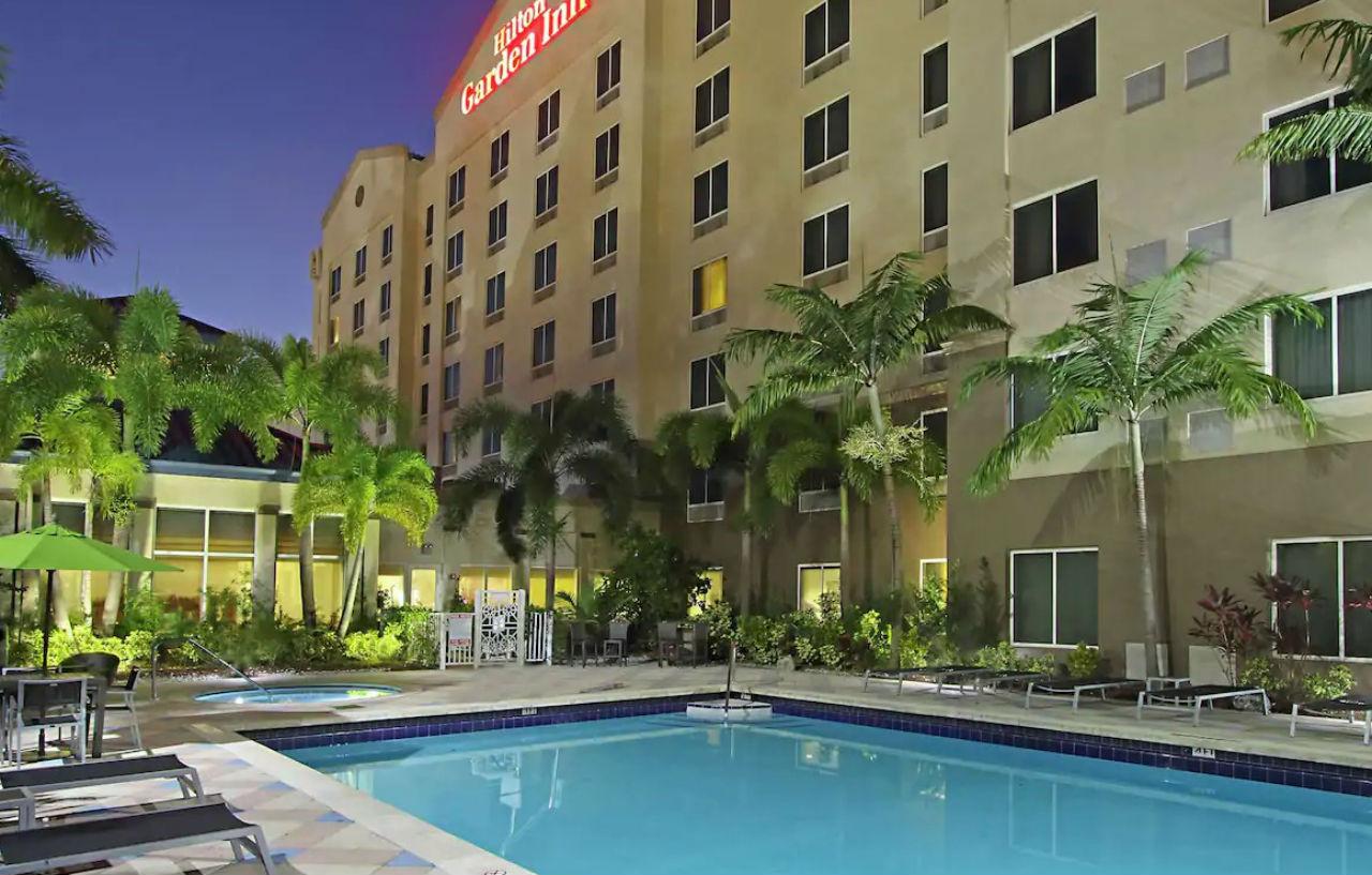 Hilton Garden Inn Miami Airport West Exterior foto